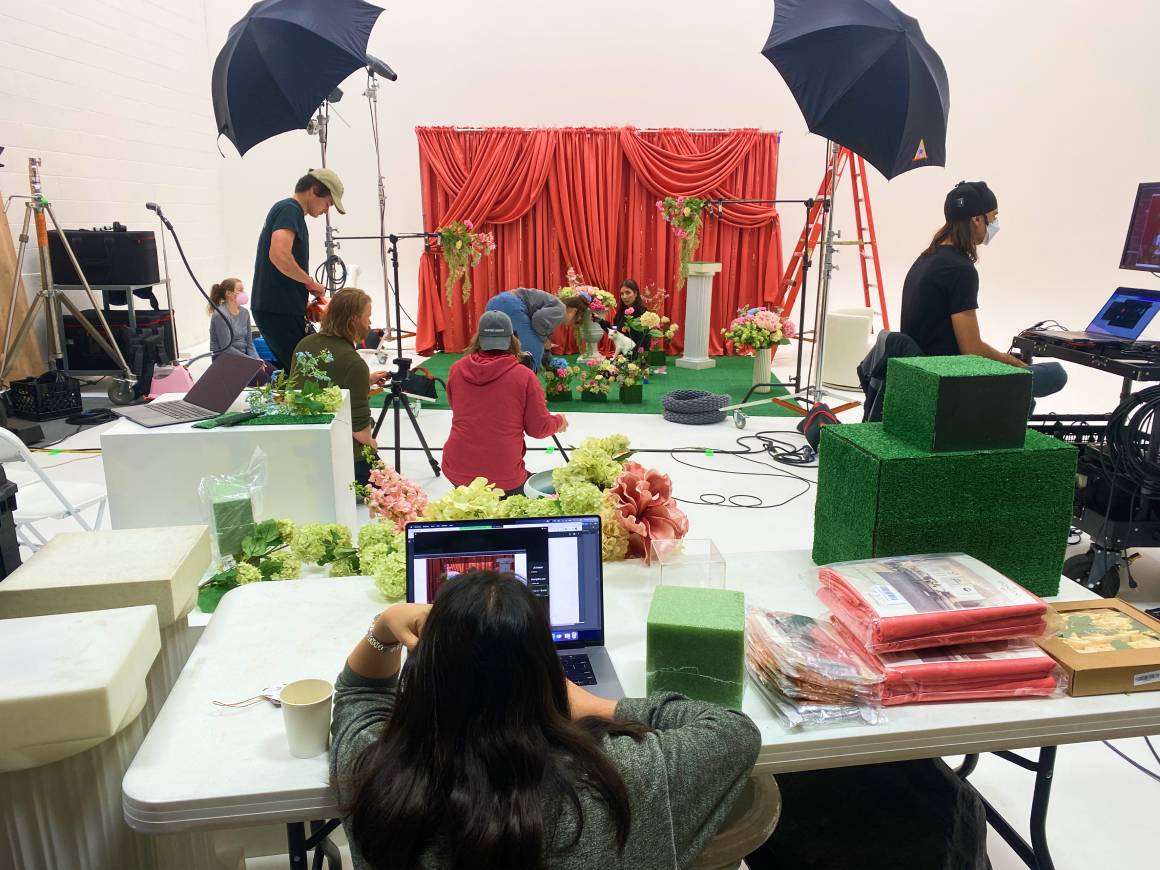 Behind the scenes photo of the Best in Show studio set and crew.